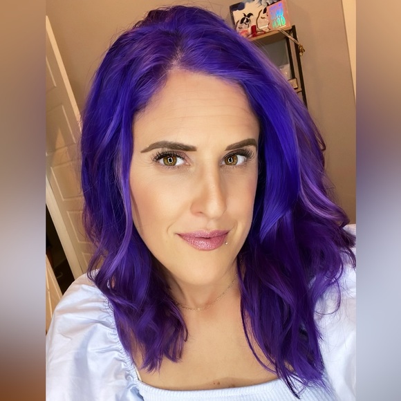 Meet your Posher, Erykah - Picture 1 of 4